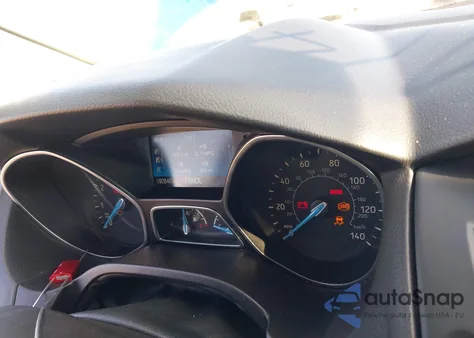 2015 Ford Focus Se z USA, uszkodzony, nr VIN 1FADP3F22FL378079